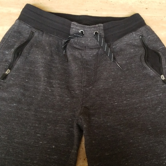 2 pair Old Navy joggers - Picture 4 of 7
